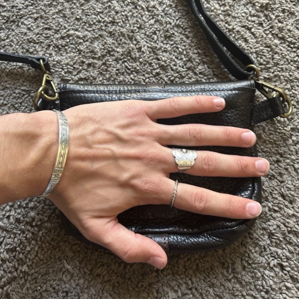 Sundance small purse brown and black leather clasp made in Italy Designer - Picture 6 of 6